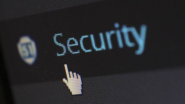 El 43% de los usuarios españoles confía bastante en Internet y el uso de antivirus en ordenadores se reduce
