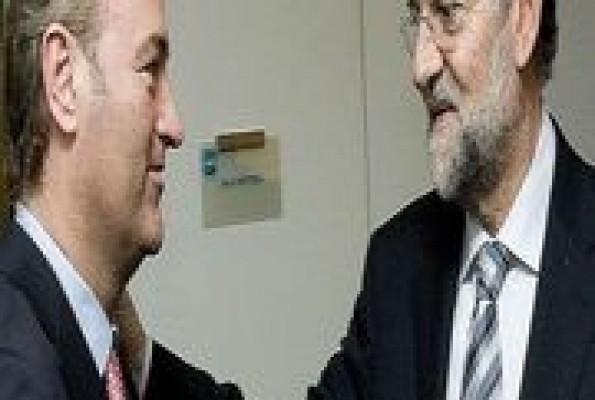 Rajoy coincide este jueves con Fabra en Valencia con la incógnita de su candidatura para elecciones