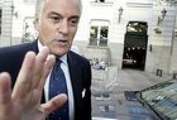 Condenan a Bárcenas a indemnizar con 50.000 euros a Cospedal