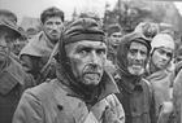 Documentales de gulags y nazis, que es año de elecciones