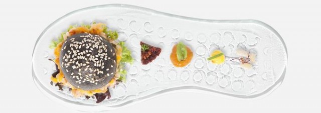 Odosdesign diseña un plato con forma de huella para las recetas del chef Jordi Martínez
