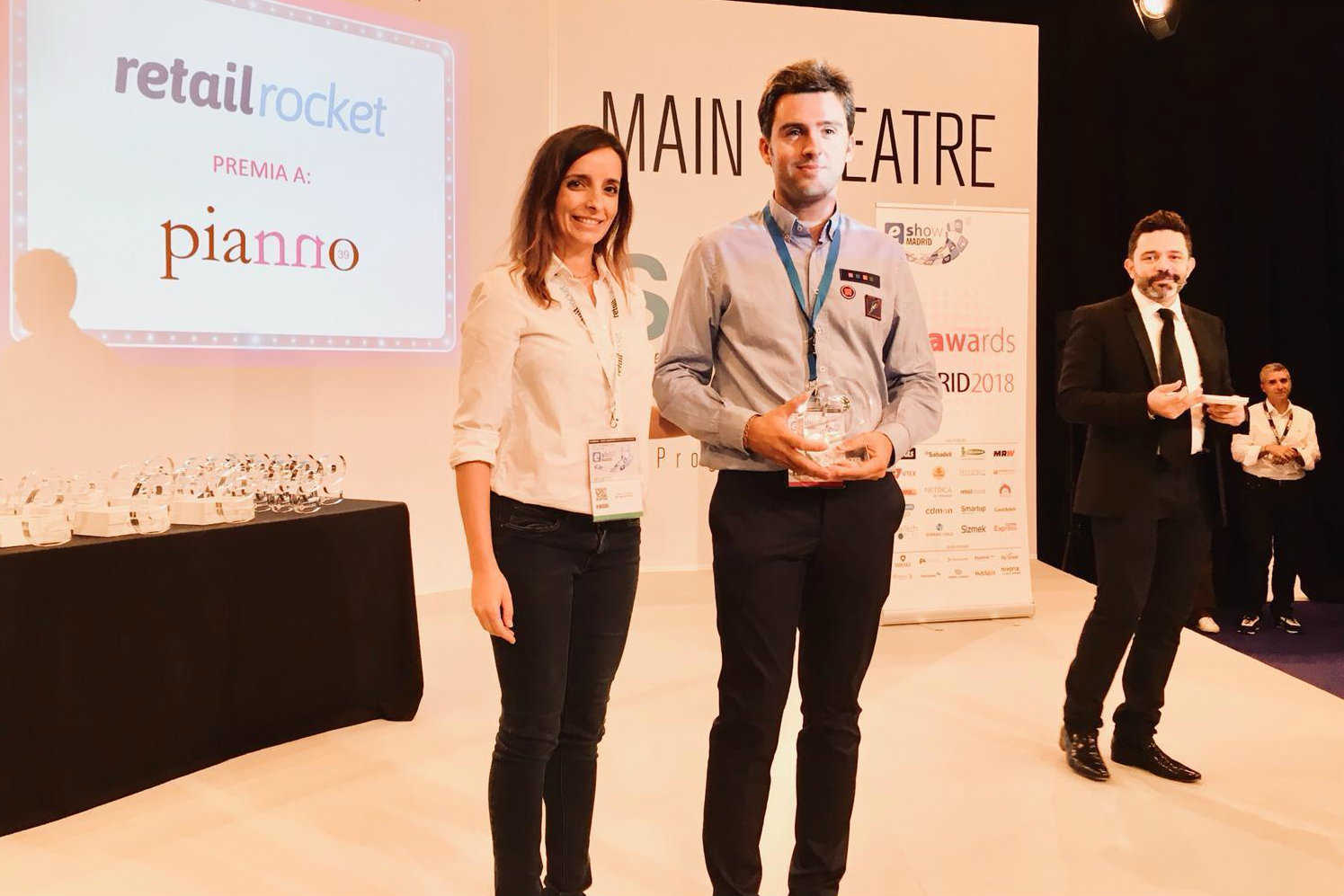 Pianno 39, la tienda alicantina de ropa que vende un artículo al minuto a través de Facebook