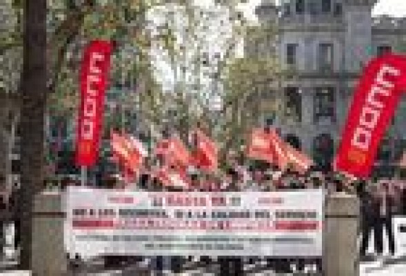 Los servicios de limpieza de Valencia amenazan con una huelga para Fallas