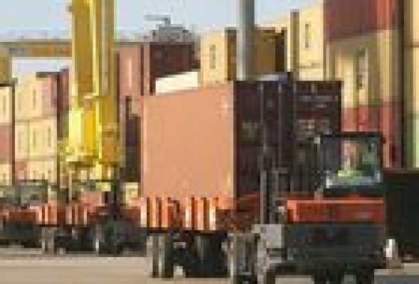 El puerto cifra las pérdidas de los paros en 120.000 euros por buque