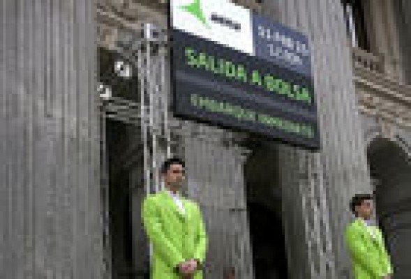Santander aguanta las ventas sobre una Aena con el quinto precio más alto de la bolsa