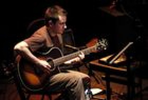 El guitarrista de jazz André Fernandes presenta nuevo disco en Jimmy Glass