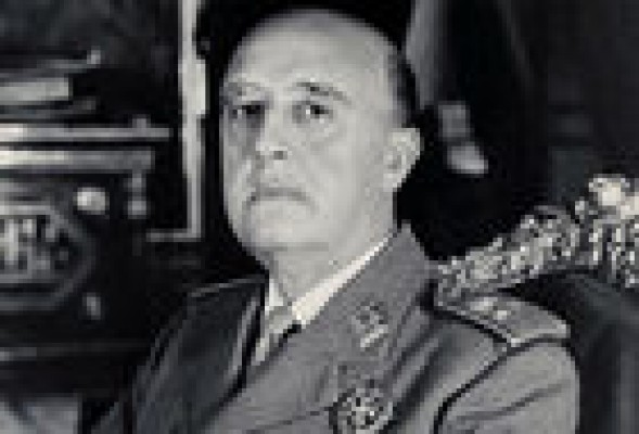 Franco ya no es fallero de honor