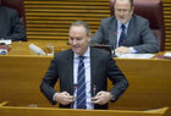 Alberto Fabra ironiza sobre su propia candidatura y agradece al PSPV que ya la dé por hecha