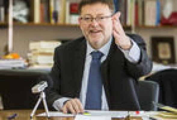 El PSPV maneja una encuesta en la que se mantiene como segunda fuerza a solo cinco puntos del PP