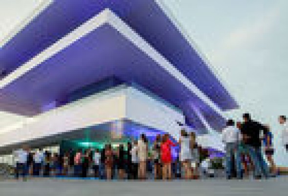La Marina Real potencia el Veles e Vent como contenedor de eventos