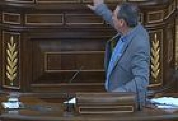Se interrumpe el debate del estado de la nación por un mareo de Joan Baldoví