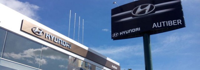 Hyundai Autiber, con los vinos de la DOP Valencia en el Mercado de Colón