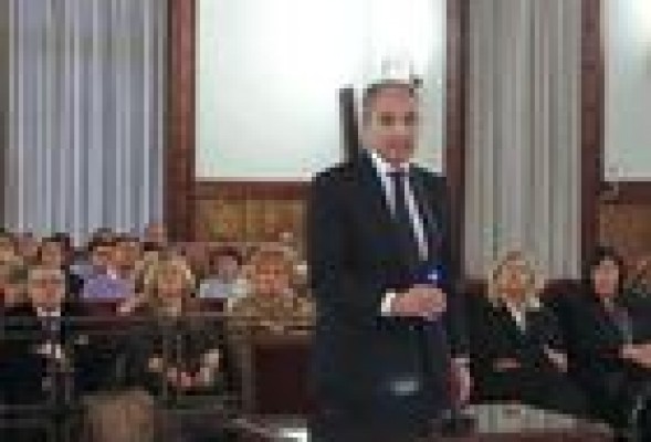 Camps se defenderá a sí mismo en el caso de la Fórmula 1