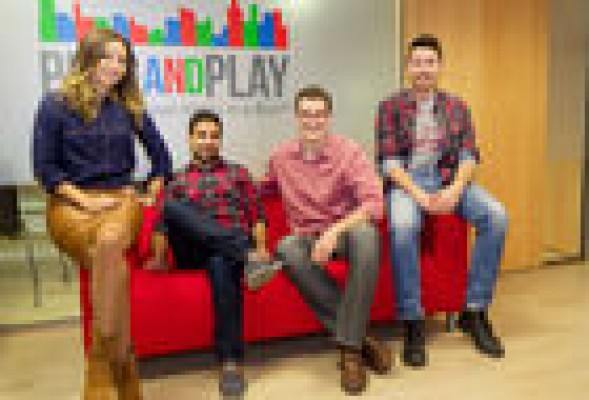 Plug and Play elige siete 'startups' para su nuevo programa