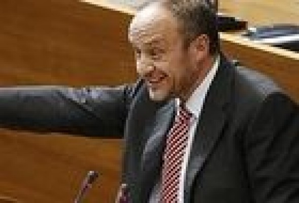 El PSPV pide retirar los privilegios a los expresidentes imputados