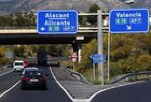 Abertis quiere alargar la concesión de la AP-7 cuando acabe en 2021