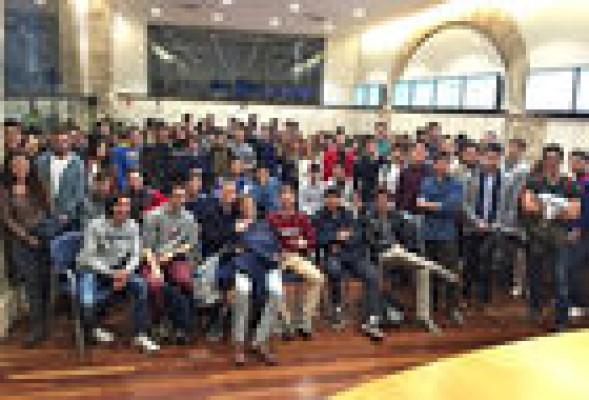 Alumnos de la UPV conocen los entresijos de la bolsa con la FEBF