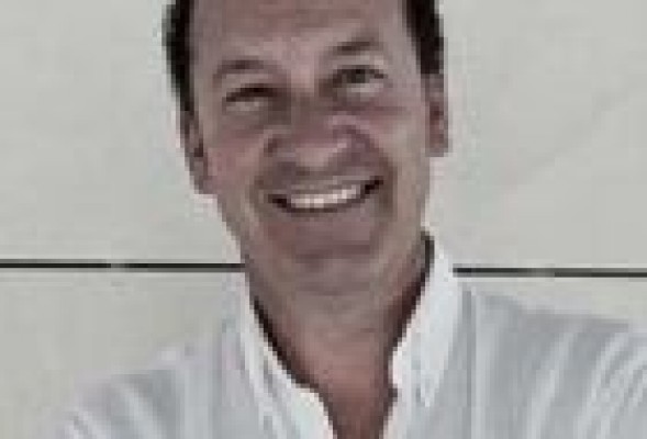 El director de hospital Emilio Bascuñana, candidato del PP en Orihuela