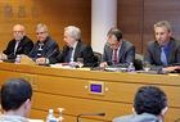 El PP aprueba las conclusiones de la CAM y admite que el IVF 