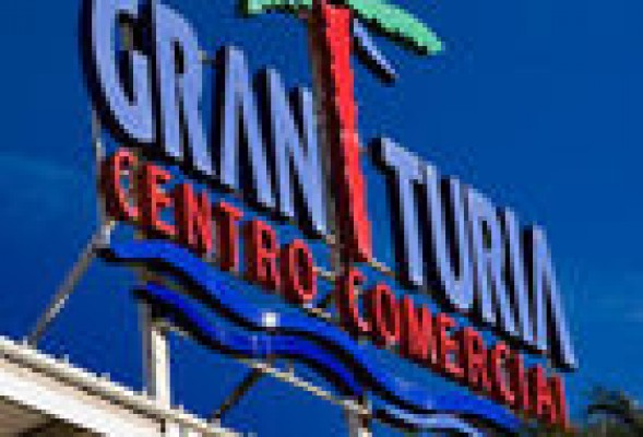 La CNMC recurre la denegación de libertad horaria de la Generalitat a Gran Turia