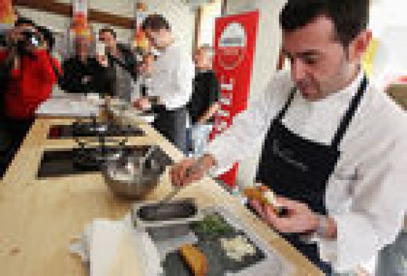 Cinco chefs valencianos convierten en tapa el sabor de las Fallas