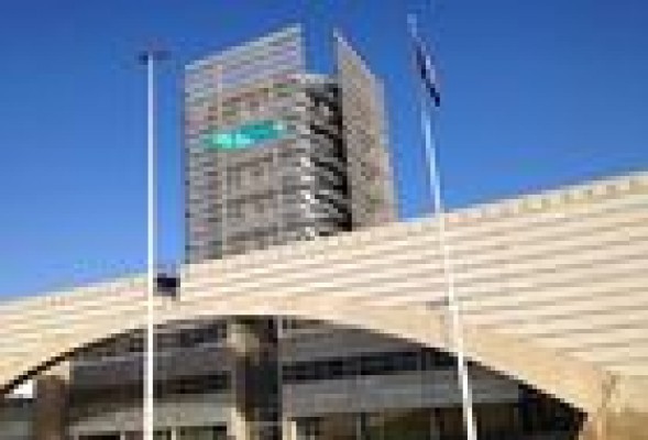 El juez rechaza sobreseer la causa contra dos exdirectivos de RTVV por la pieza de la visita del Papa