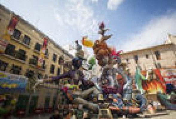Falla El Pilar: gana la 'pantomima' del poder, el dinero y las mentiras: 
