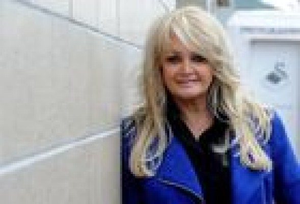 Y Bonnie Tyler actuará en Alzira: las cosas del Qfestival, que une solidaridad y música