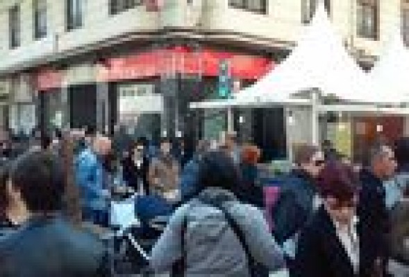 Las tiendas de moda se reconducen a la calle Xàtiva tras pasar por Colón