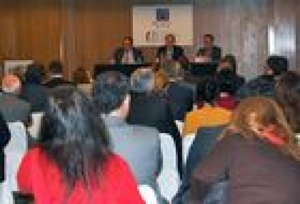 Vicente Boluda afirma que para salir de la crisis hace falta una sociedad civil fuerte, planes y valores