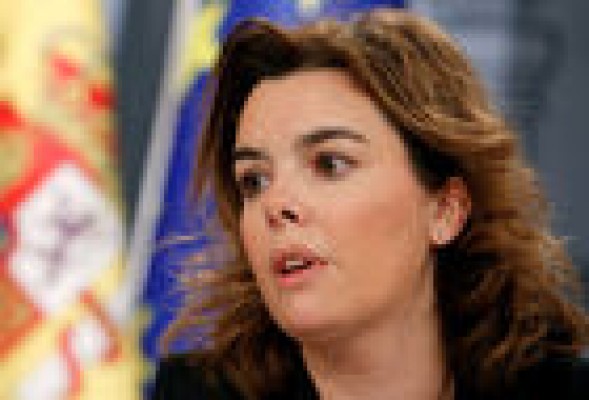 Sáenz de Santamaría confirma 45 apellidos españoles entre los pasajeros