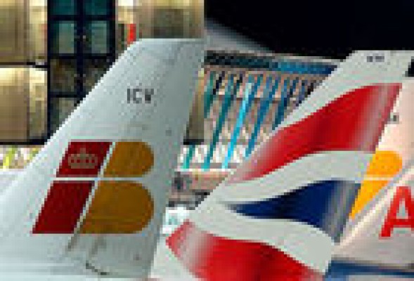 IAG (+3,5%) tira de un Ibex (+1,1%) que se reafirma en máximos de hace cinco años