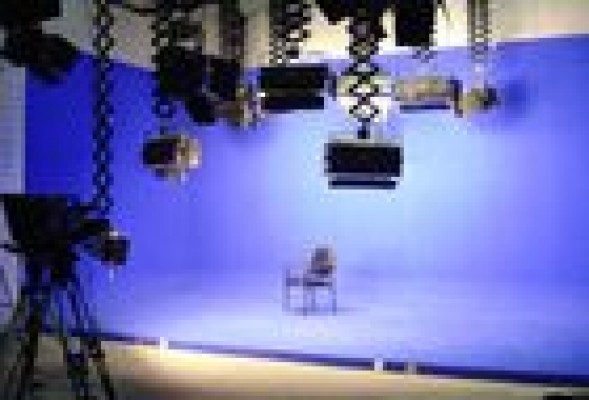 La UPV crea estudios virtuales 'low cost' para canales de televisión