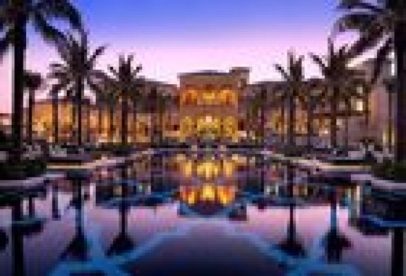 La valenciana Point amuebla tres hoteles de lujo en Dubai y México por 1,6 millones