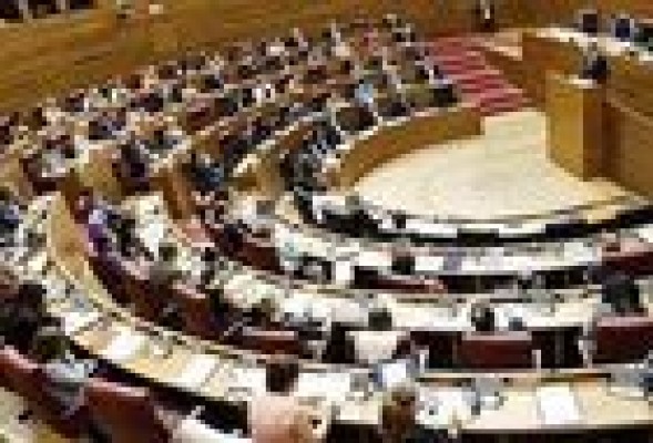 Los números de Les Corts: una legislatura con 53.000 preguntas presentadas y 94 plenos celebrados