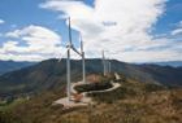 Investigadores valencianos diseñan el nuevo modelo energético de Ecuador