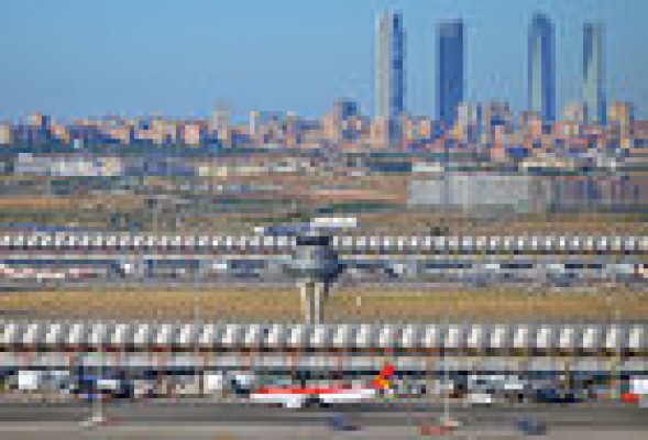 Madrid sigue a la cola del Top30 de aeropuertos, donde fue décimo en 2007