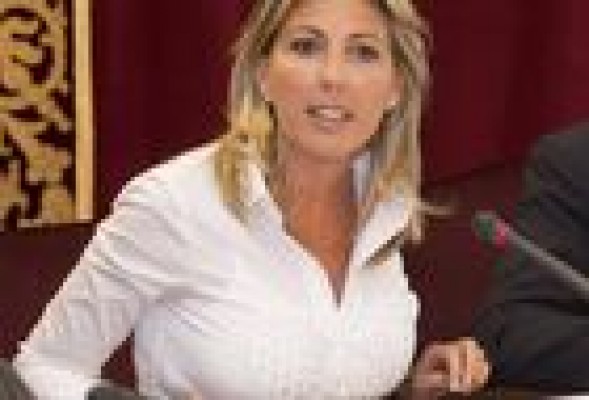 Esther Pallardó, pareja de Carlos Fabra, anuncia que no repetirá en la Diputación de Castellón