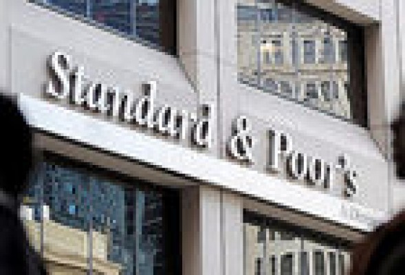 Las elecciones frenan a S&P de subir el rating de España