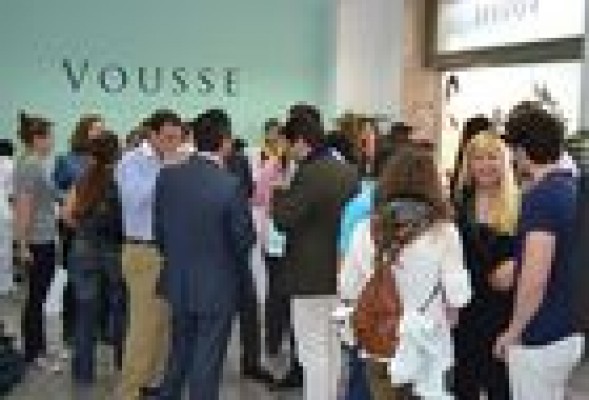 Vousse, antigua Suávitas, cumple 3 años en bolsa con ánimos renovados