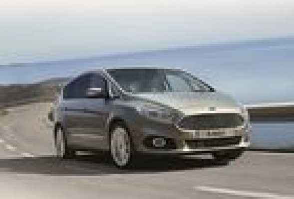 Ford inicia la comercialización en España del S-Max, que se fabrica en Almussafes