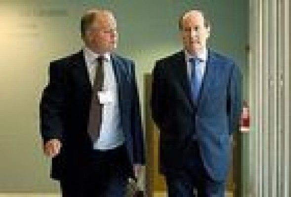 El expresidente de Terra Mítica señala al director económico como responsable del control de pagos