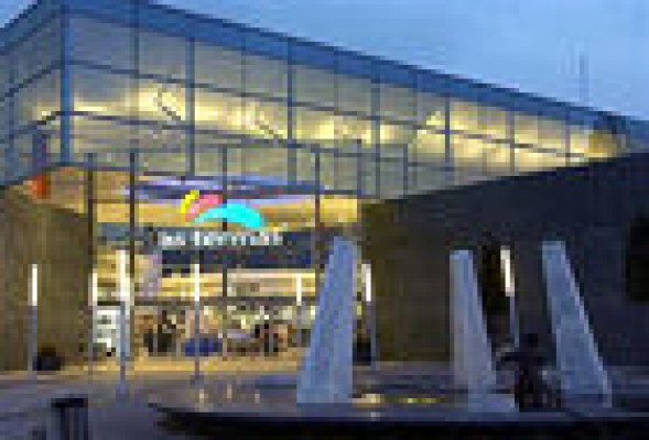 La socimi Lar España compra el centro comercial As Termas