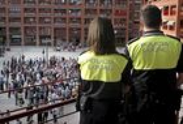 El Ayuntamiento de Valencia convoca 81 plazas de la Policía Local en 2015