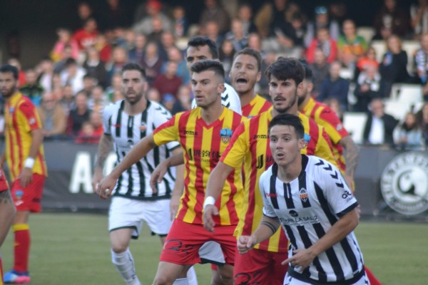 El Castellón pierde en el último minuto ante el Lleida y ya es colista en su grupo