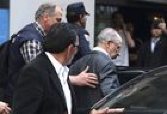 Rato se queda solo tras las acusaciones de graves delitos de fraude fiscal