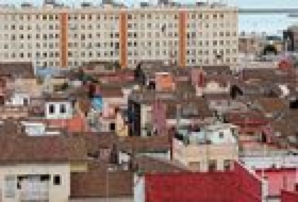 Novo anuncia que esta semana comenzarán a conceder licencias para el Cabanyal