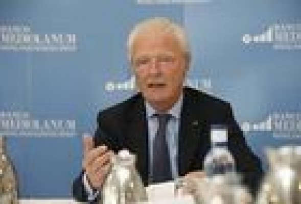 Banco Mediolanum devuelve hasta el último euro a los afectados por Lehman Brothers