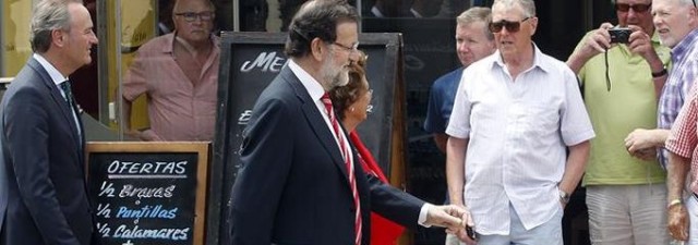 Rajoy huye de Rus, alaba a Rita y vuelve a saltarse la financiación