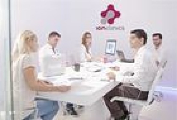 Ionclinics, aparatos de electrolisis 'made in Valencia' que recorren las clínicas de toda España